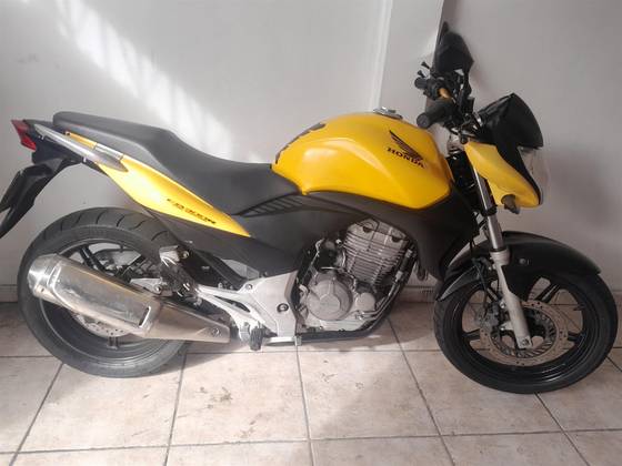 HONDA CB 300R 